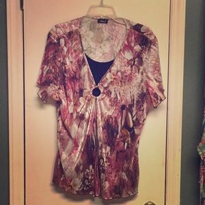 Ashley Judd- Shimmering Floral Blouse